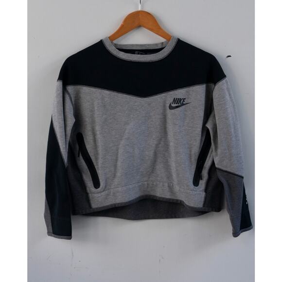Nike Sweatshirt Womens Medium Gray Tech Fleece Cropped Crew Neck - Picture 1 of 6